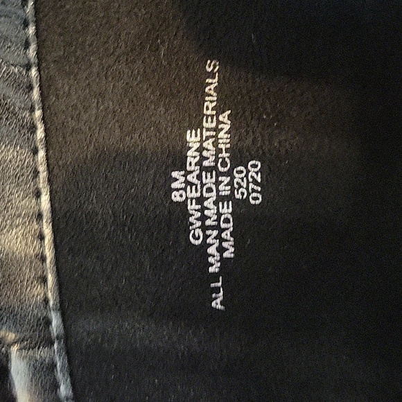 GUESS Red and Black Plaid Boots New In Box - Picture 10 of 16